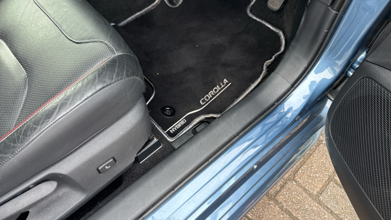 Toyota Corolla 2.0 VVT-i Hybrid Excel 5dr CVT Hybrid Estate